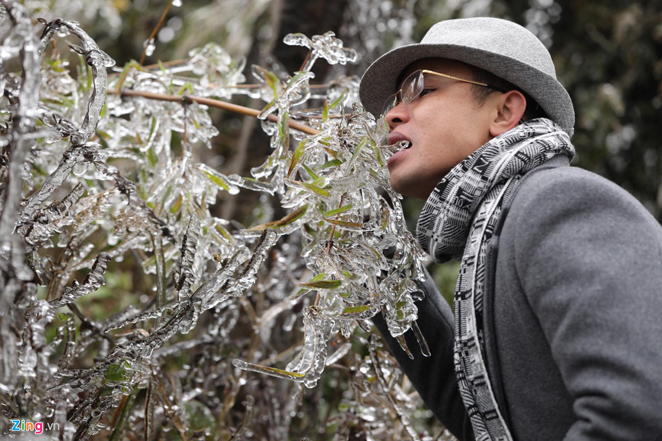 Cận cảnh băng giá kỳ thú ở Sa Pa